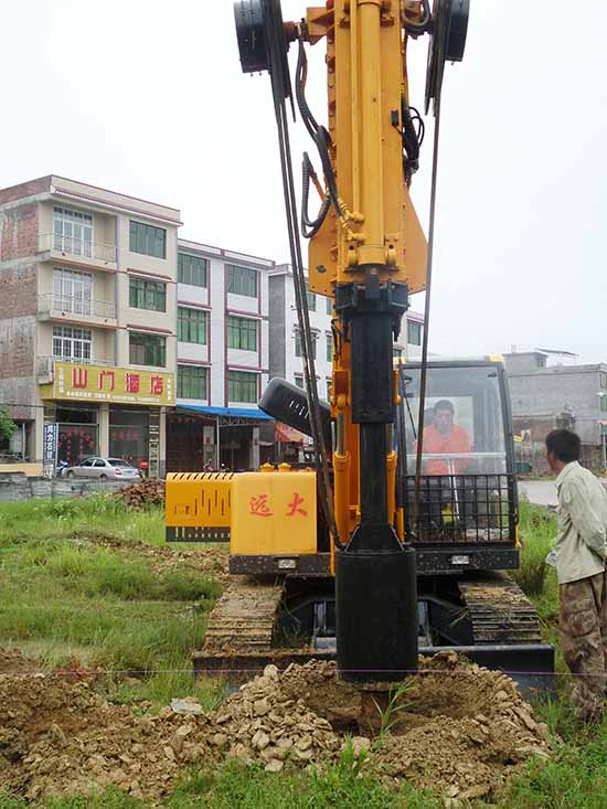 青青草视频污建築機械廠履帶式青青草污APP下载施工中